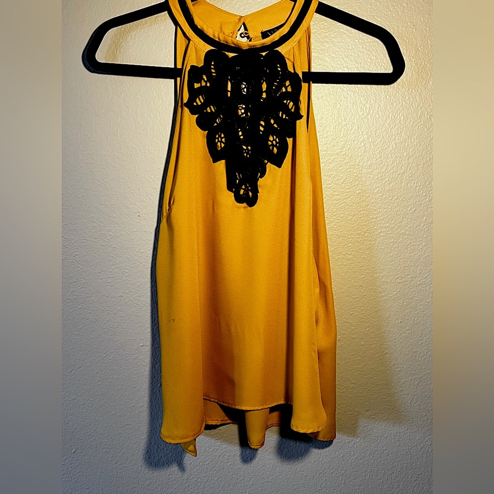 VERTICHE WOMENS LOSE YELLOW/BLACK BLOUSE